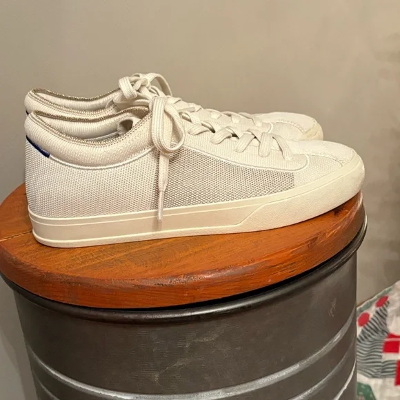 Rothy's The Lace Up Sneaker in the Golden Metallic color Women’s size 7 - Picture 2 of 11